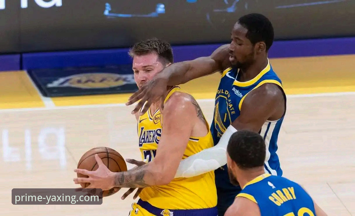 如何从一场NBA对攻战中，洞悉团队协作与个人英雄主义的平衡？